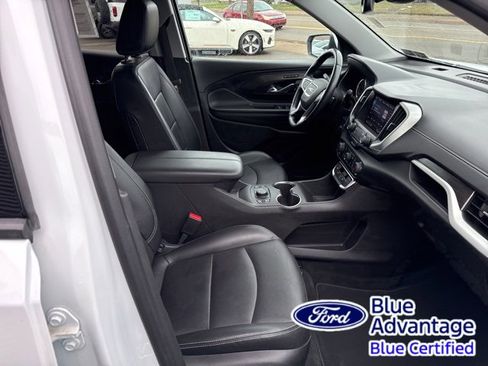 Used 2023 GMC Terrain SLT image 28