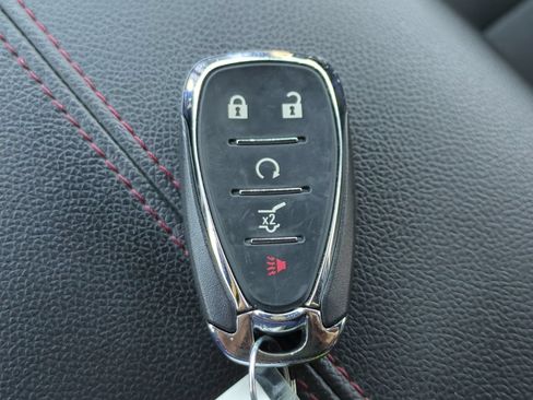 Used 2023 Chevrolet Equinox RS w/ RS Leather Package FWD image 27