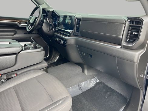 Used 2024 Chevrolet Silverado 1500 LT image 60