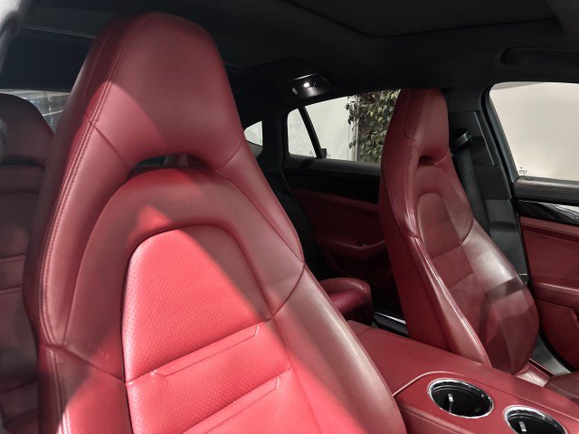 Used 2018 Porsche Panamera 4 AWD/4WD image 52