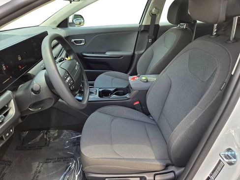 New 2026 Kia K4 FWD image 18