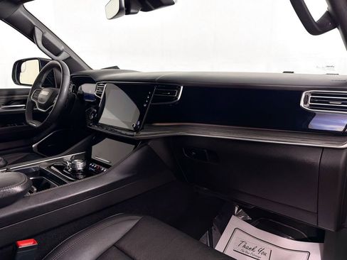 Used 2022 Jeep Wagoneer Series II image 33