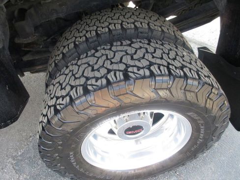 Used 2016 GMC Sierra 3500 SLT w/ Duramax Plus Package image 16