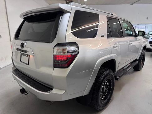 Used 2016 Toyota 4Runner SR5 Premium AWD/4WD image 3