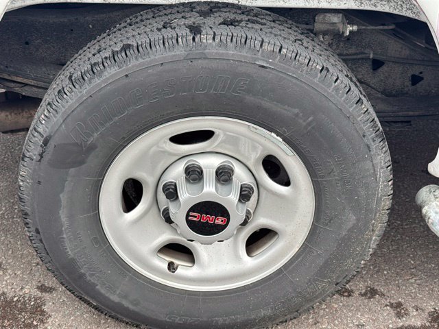 Used 2025 GMC Savana 2500 w/ Driver Convenience Package RWD image 34