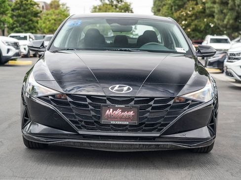 Used 2023 Hyundai Elantra SEL w/ Cargo Package FWD image 4
