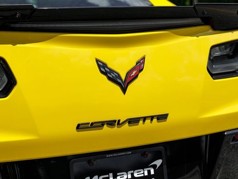 Used 2019 Chevrolet Corvette Z06 RWD image 11