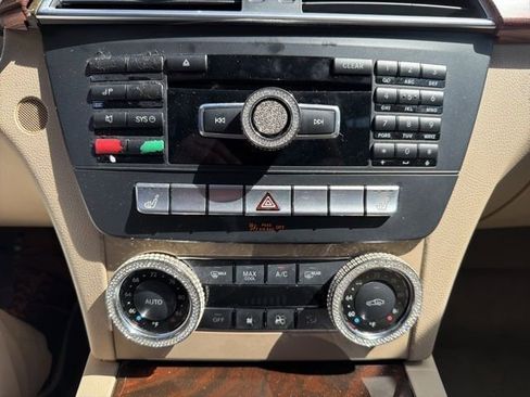 Used 2012 Mercedes-Benz C 250 Sedan image 14