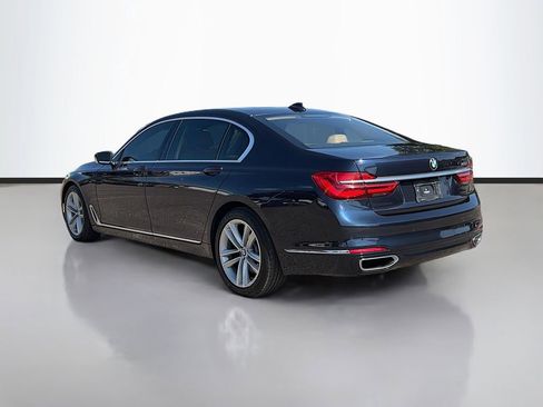 Used 2016 BMW 750i image 5