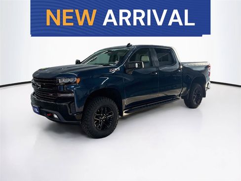 Used 2021 Chevrolet Silverado 1500 LT Trail Boss w/ Convenience Package II AWD/4WD image 1