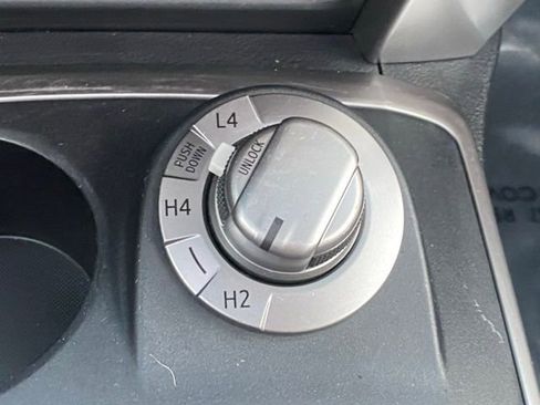 Used 2016 Toyota 4Runner SR5 Premium image 24