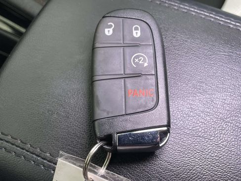 Used 2024 Jeep Compass Limited AWD/4WD image 39