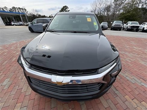 Used 2025 Chevrolet TrailBlazer LS w/ LS Convenience Package image 2