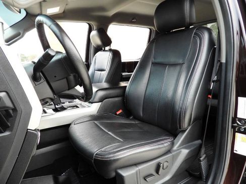 Used 2019 Ford F150 Lariat image 45