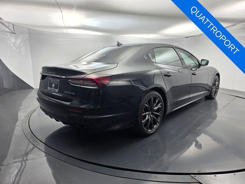 Used 2022 Maserati Quattroporte GT RWD image 4
