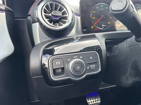 Used 2023 Mercedes-Benz CLA 250 image 38