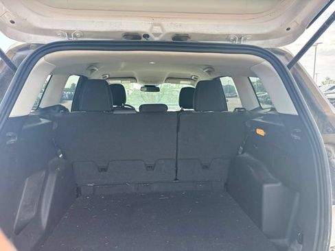 Used 2019 Ford Escape SE FWD image 24