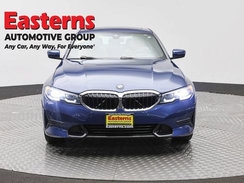 Used 2021 BMW 330i xDrive Sedan w/ Convenience Package AWD/4WD image 2