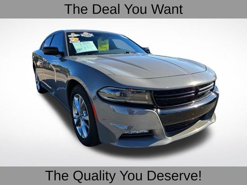 Used 2023 Dodge Charger SXT image 1