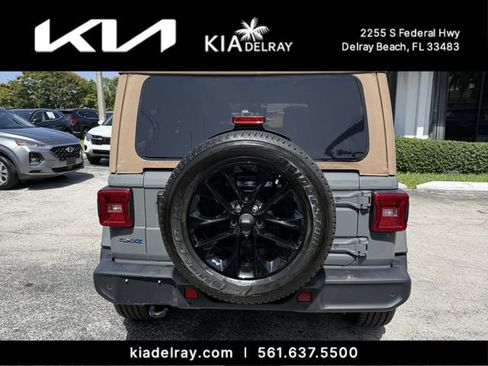 Used 2021 Jeep Wrangler Unlimited Sahara w/ Safety Group AWD/4WD image 4