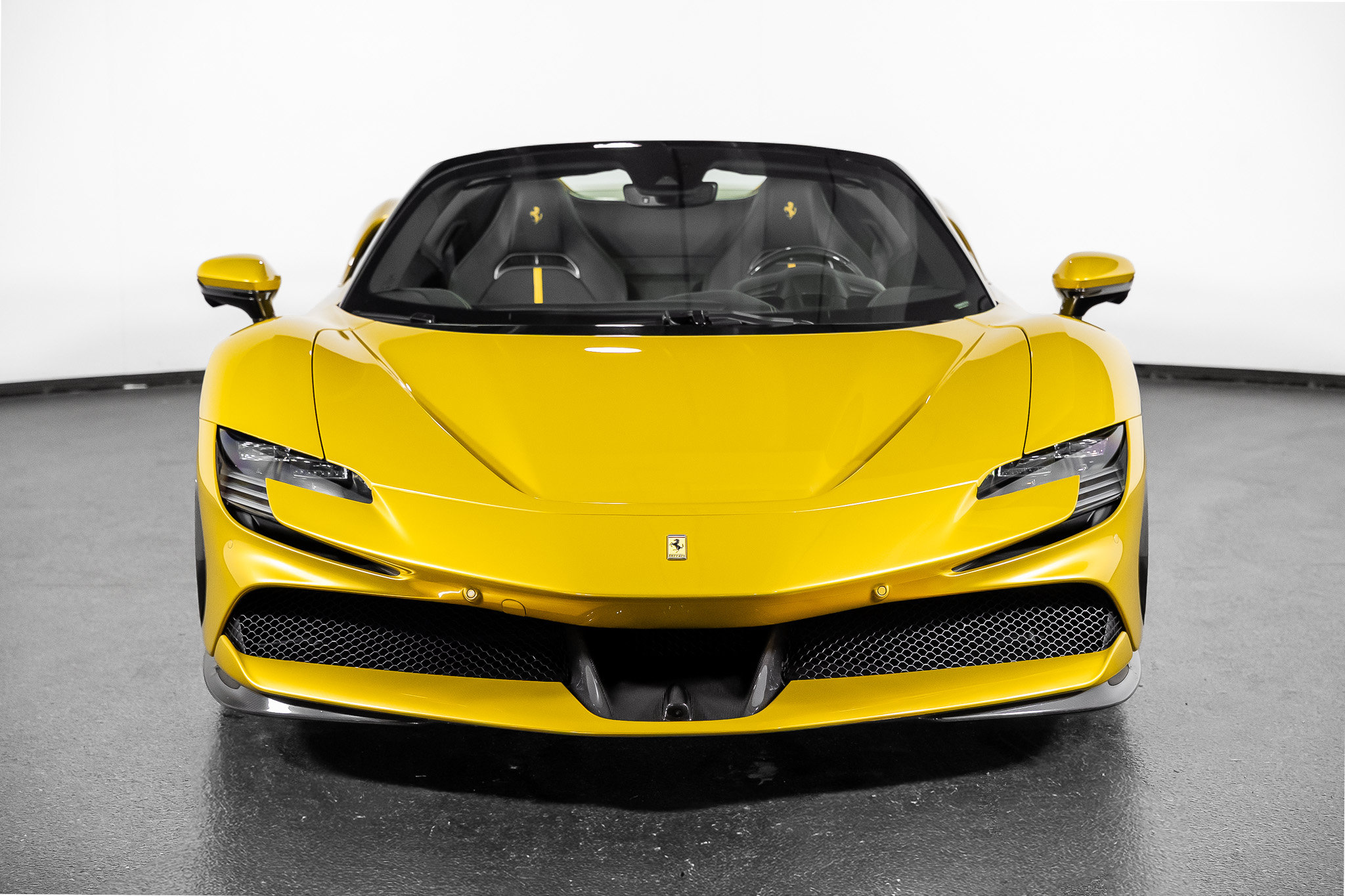 Used 2024 Ferrari SF90 Spider AWD/4WD image 5