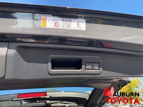 New 2026 Toyota 4Runner TRD Off-Road Premium AWD/4WD image 10