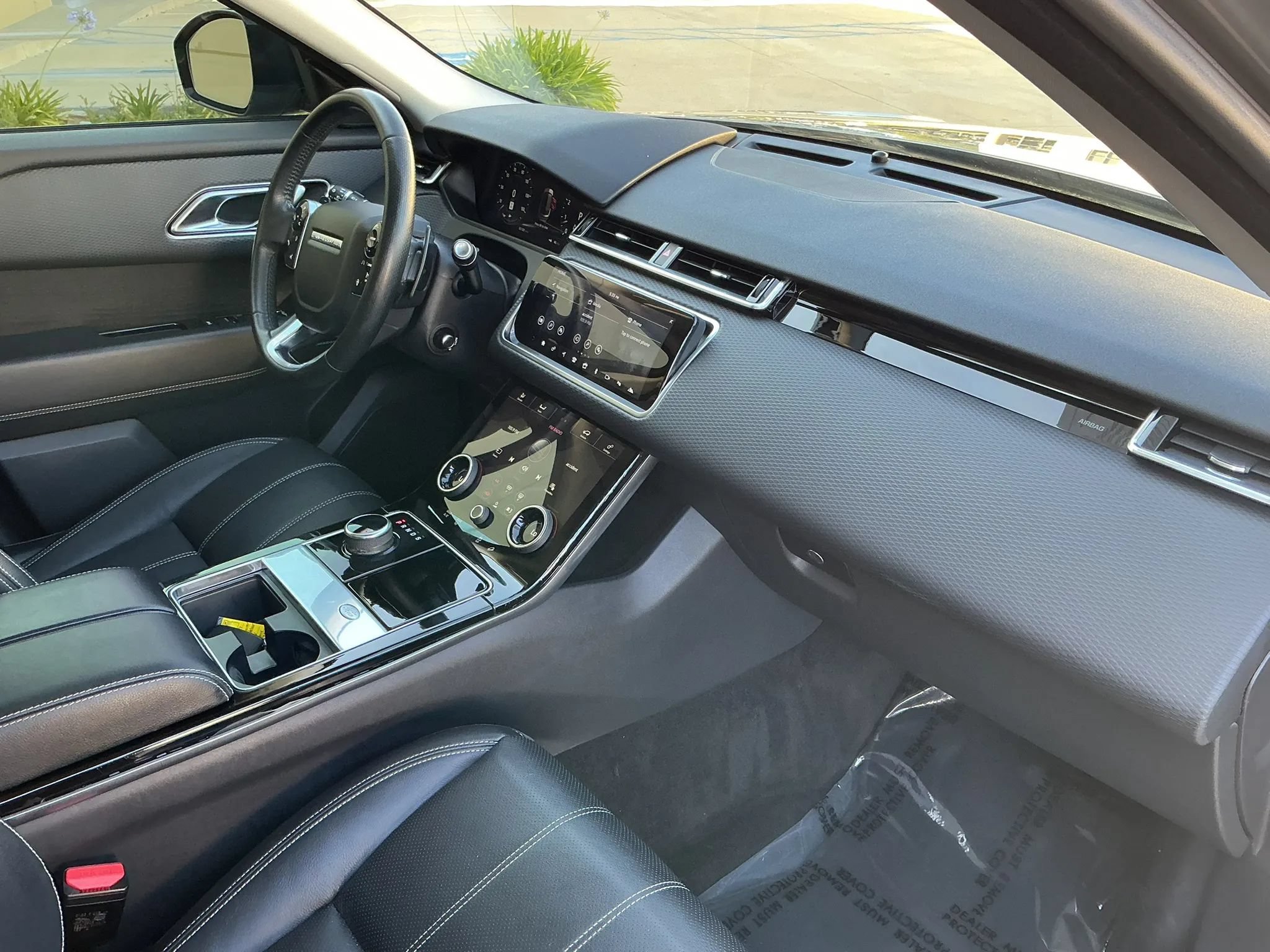 Used 2019 Land Rover Range Rover Velar S AWD/4WD image 19