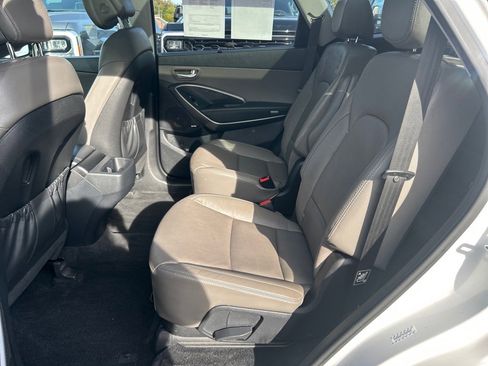 Used 2019 Hyundai Santa Fe XL image 11