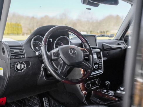 Used 2013 Mercedes-Benz G 550 image 18