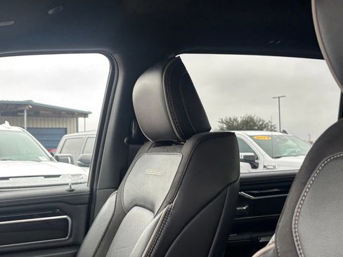 Used 2022 RAM 1500 Laramie AWD/4WD image 15