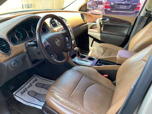 Used 2014 Buick Enclave Premium w/ Trailering Provision Package FWD image 3