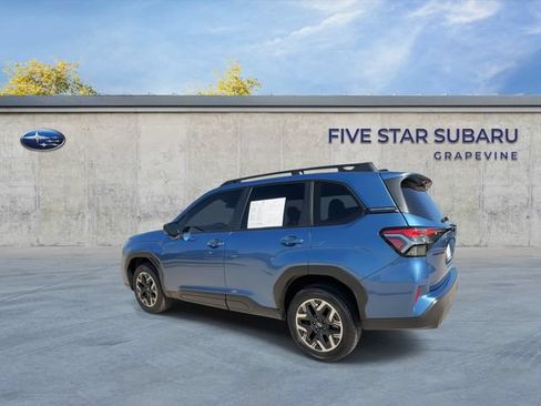 Certified 2025 Subaru Forester AWD/4WD image 6