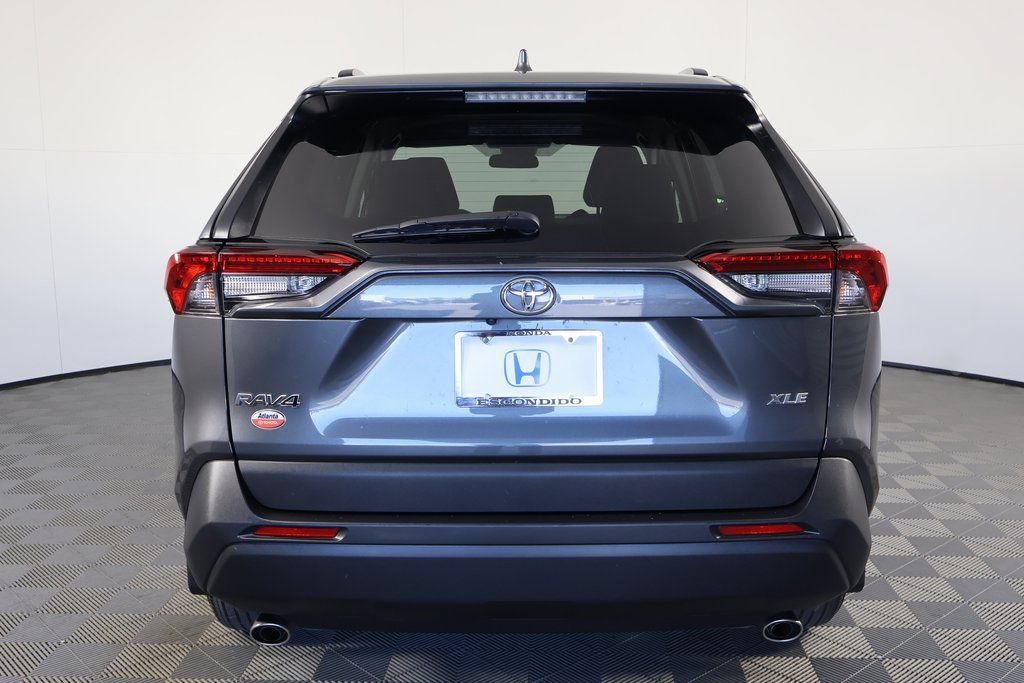 Used 2024 Toyota RAV4 XLE FWD image 5