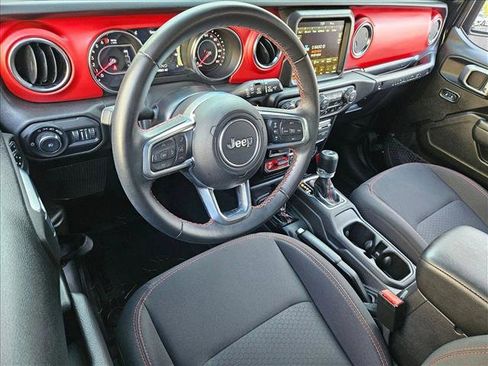 Used 2022 Jeep Wrangler Unlimited Rubicon image 10