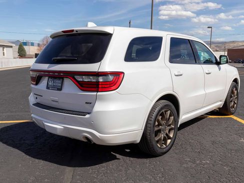 Used 2018 Dodge Durango GT image 3
