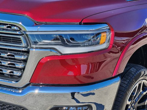 Used 2025 RAM 1500 Limited image 8