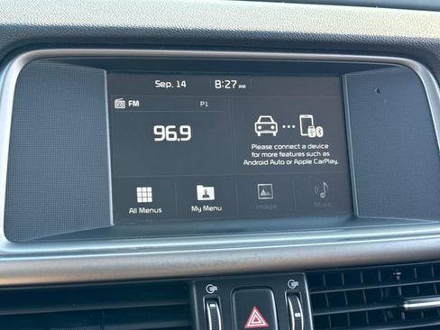 Used 2018 Kia Optima LX FWD image 28