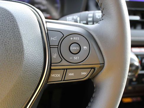 New 2025 Toyota RAV4 Limited image 27