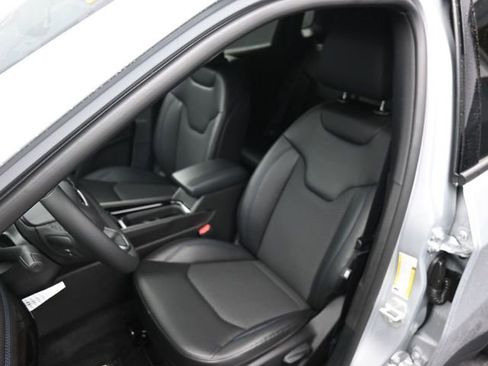 New 2026 Jeep Compass Latitude AWD/4WD image 16