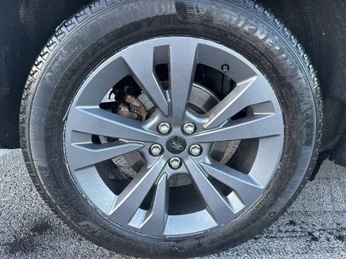 Used 2023 Ford Explorer XLT w/ Equipment Group 202A image 6