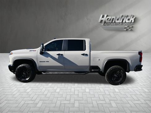 Used 2026 Chevrolet Silverado 2500 ZR2 image 8