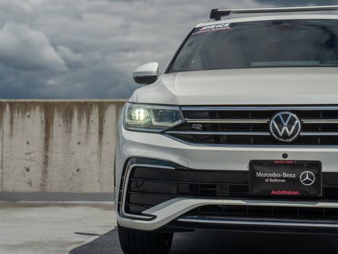 Used 2022 Volkswagen Tiguan SEL R-Line AWD/4WD image 7