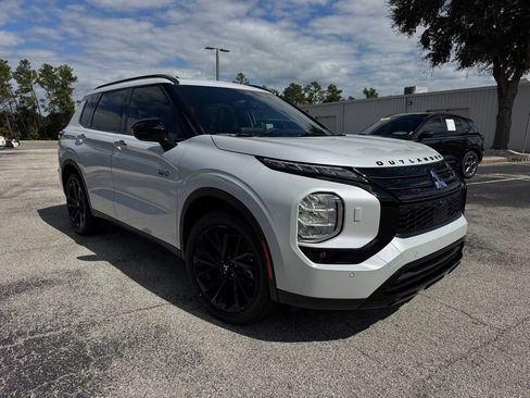 New 2025 Mitsubishi Outlander SEL Black Edition image 10