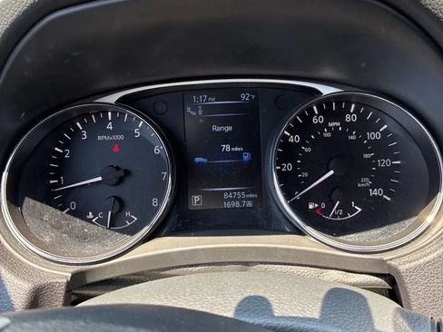 Used 2016 Nissan Rogue SL w/ SL Premium Package AWD/4WD image 28