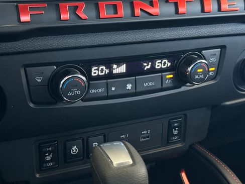 Used 2026 Nissan Frontier PRO-4X AWD/4WD image 17