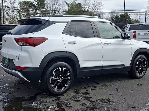 Certified 2023 Chevrolet TrailBlazer LT w/ Convenience Package image 9