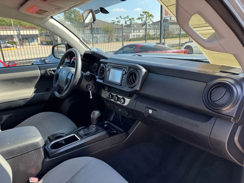 Used 2016 Toyota Tacoma 2WD Access Cab image 22