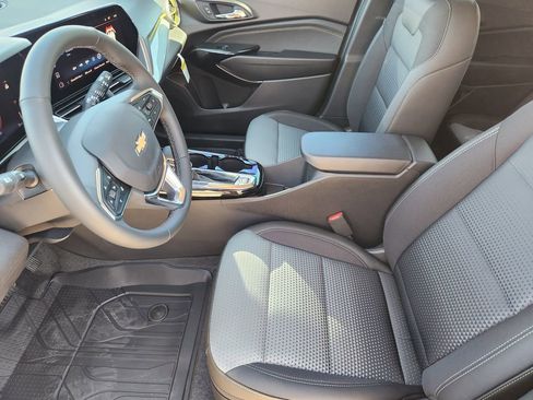 New 2026 Chevrolet Trax LT w/ Driver Confidence Package image 10