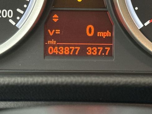 Used 2013 BMW M3 Coupe image 16