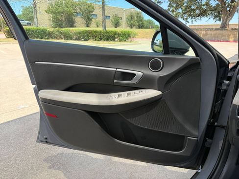 Used 2025 Hyundai Sonata SEL FWD image 18